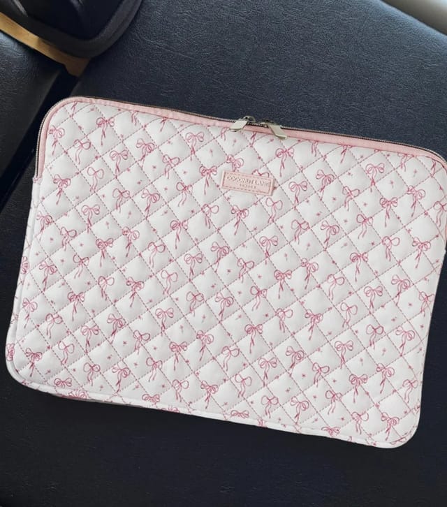 Coconut Lane White Quilted Bows Laptop Sleeve Coconut Lane New Look - 3