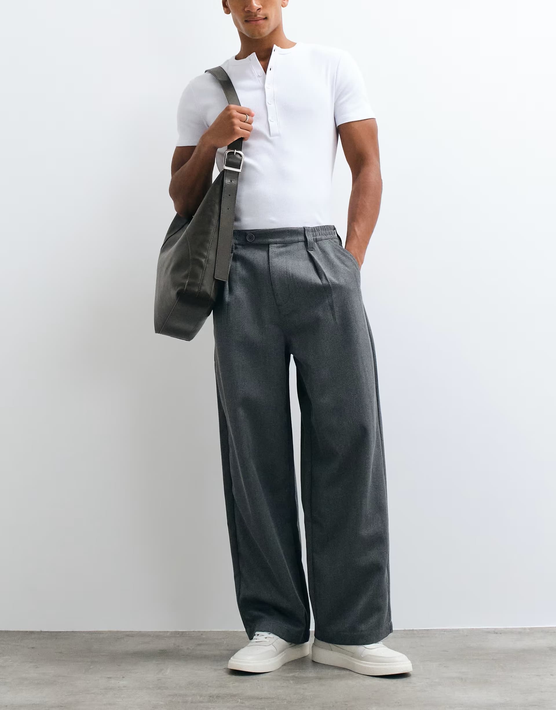ASOS ASOS DESIGN barrel leg trouser in charcoal