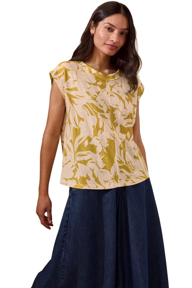 Celtic & Co Celtic & Co Women's Sleeveless Floral Jersey Top in Olive - 3