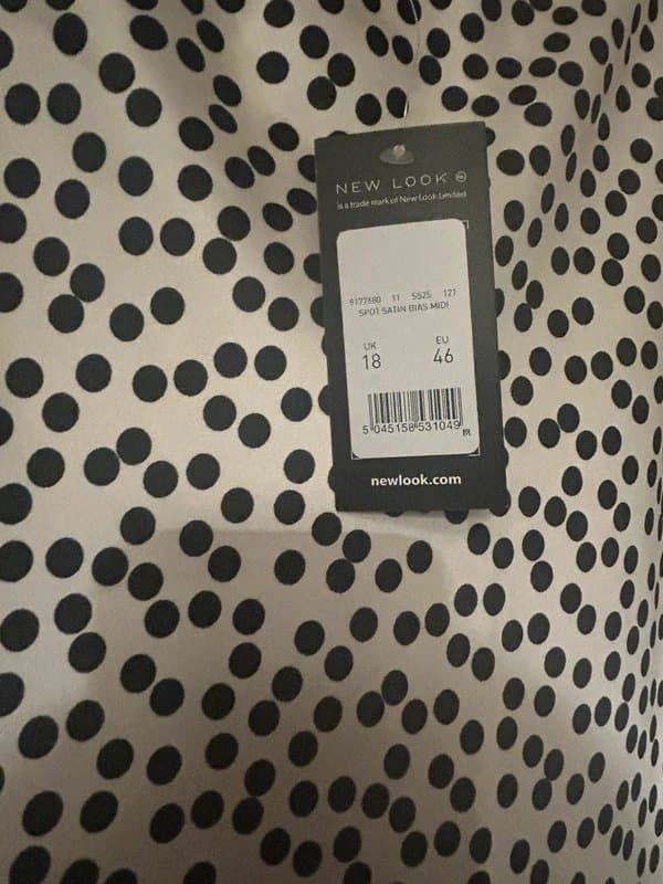 New Look Cream and black polka dot satin skirt size 18
