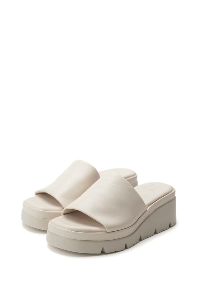 Moda In Pelle Moda In Pelle Women's 'Namya' Leather Flatforms in Cream - 3