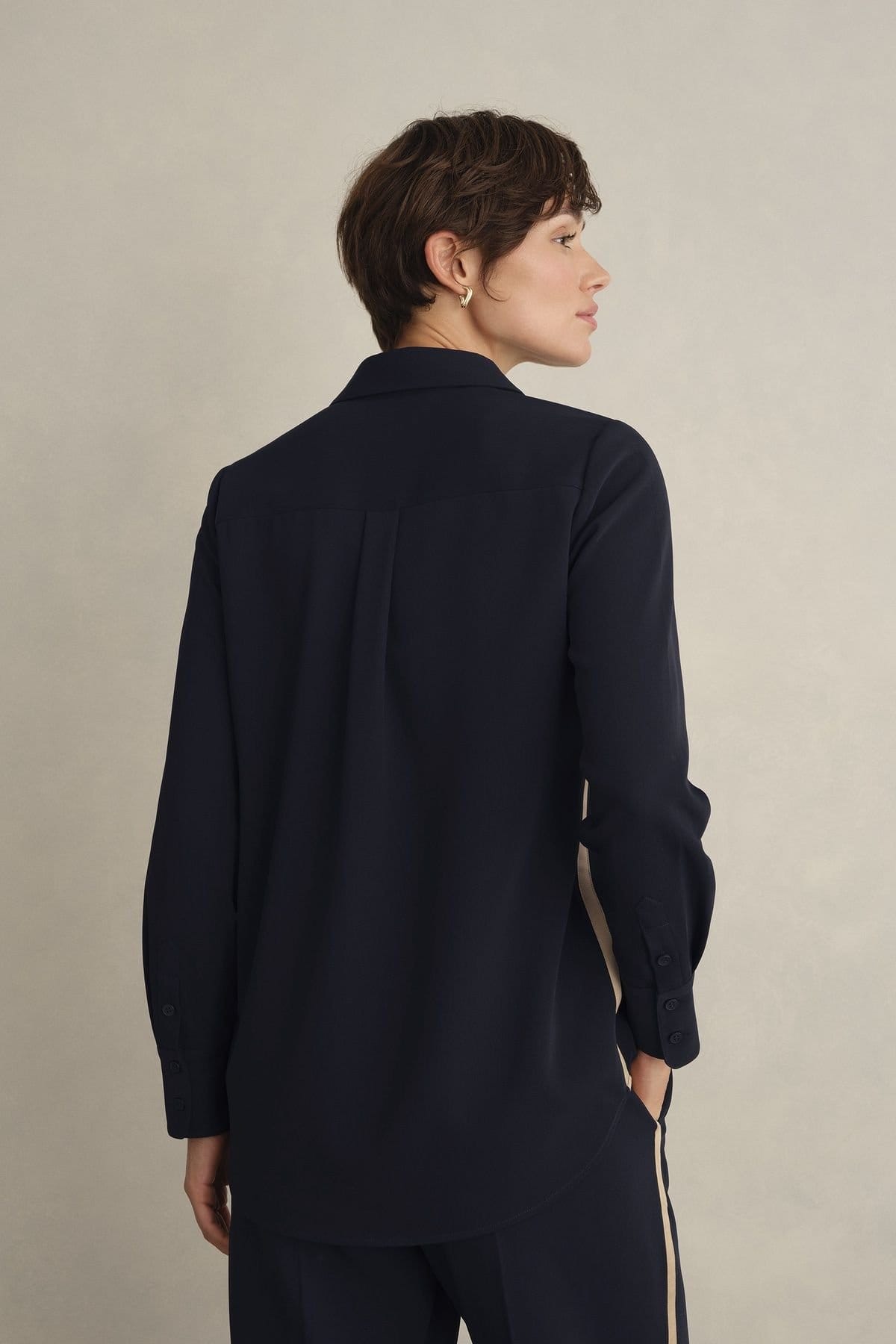 Hobbs London Hobbs London Women's Hadley Stripe Detail Shirt in Dark Navy - 4