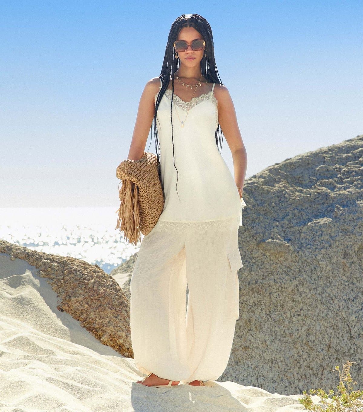 New Look Women's Off White Lace Trimmed Longline Cami Top New Look