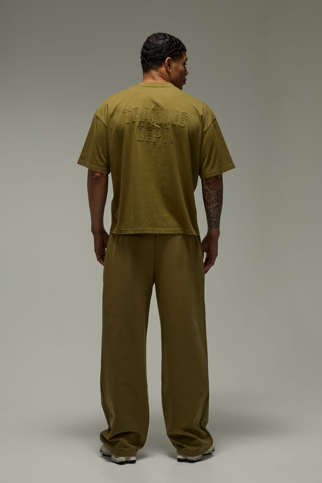 Training Dept. Training Dept. Men's Training Dept Premium Heavyweight 220gsm Oversized Boxy T-shirt in Olive - 2