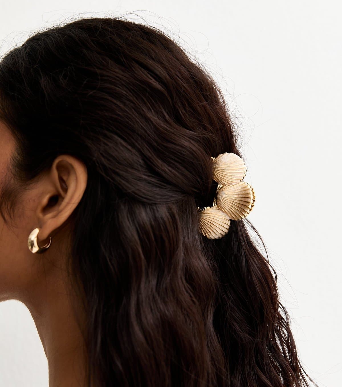 New Look Gold Tone Shell Cluster Hair Claw Clip New Look