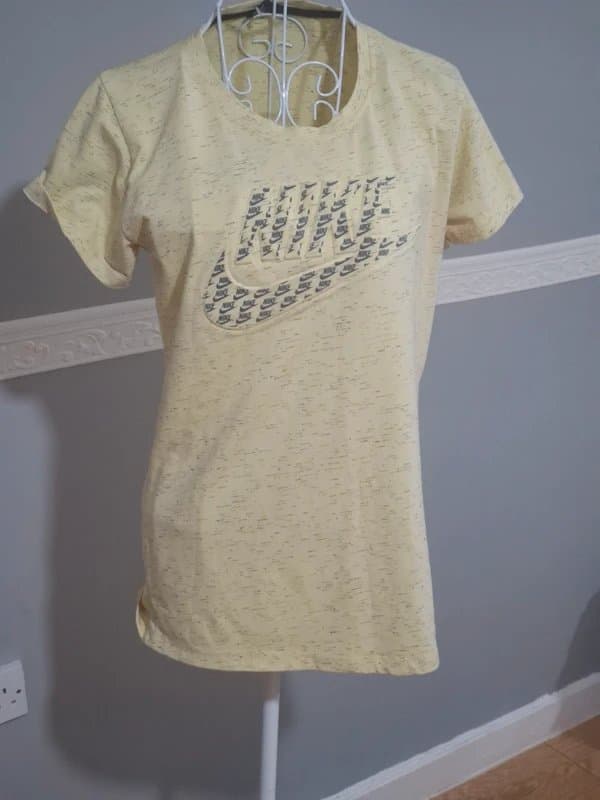 Nike Nike Women's Pale Yellow Speckle T-Shirt | Large Logo | Size 10-12 | New Without Tags