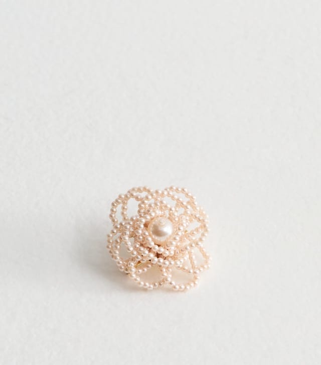 New Look Cream Faux Pearl Floral Brooch New Look - 2