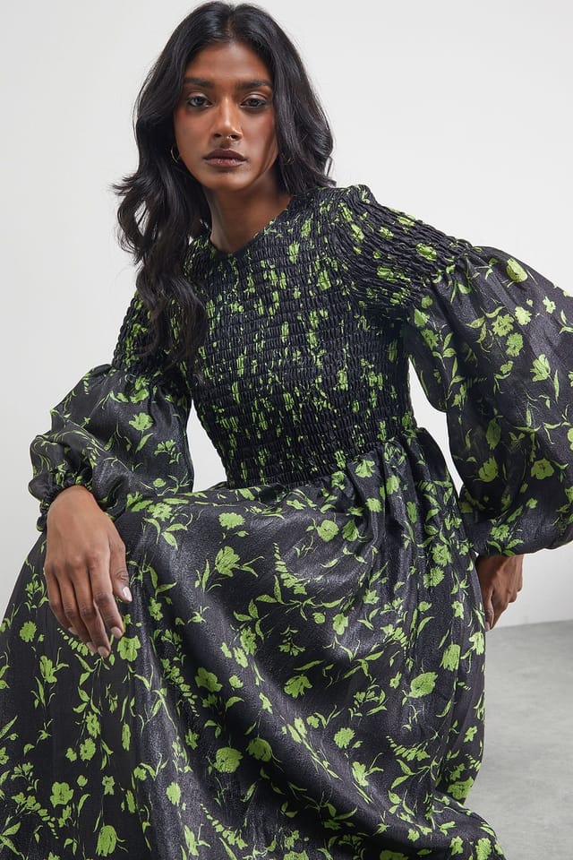 Warehouse Warehouse Women's Petite Textured Organza Shirred Midaxi Dress in Lime - 2