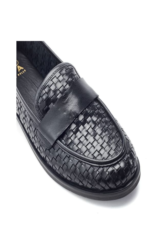 Moda In Pelle Moda In Pelle Women's 'Farenza' Leather Loafers in Black - 2