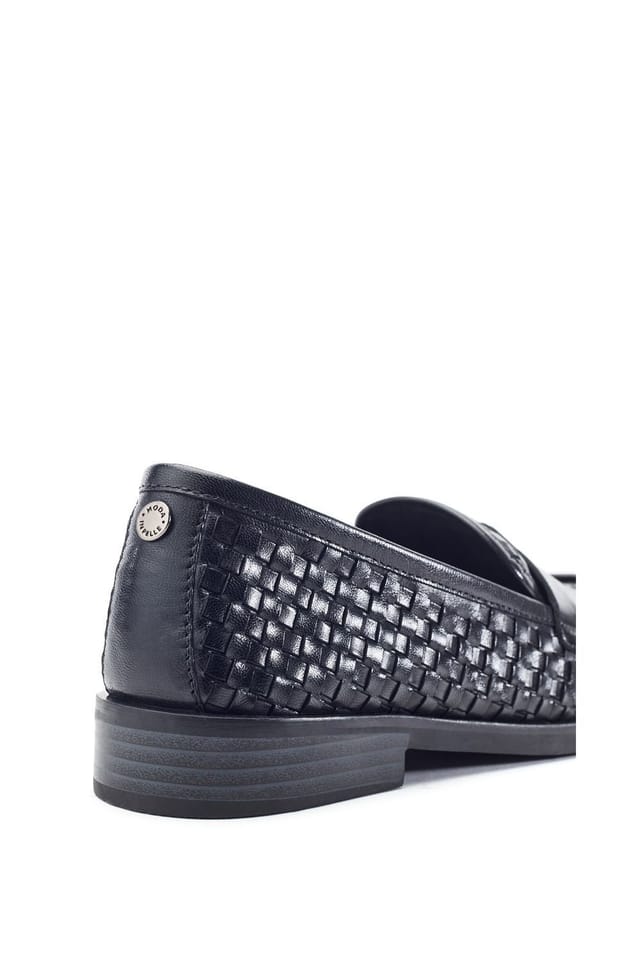 Moda In Pelle Moda In Pelle Women's 'Farenza' Leather Loafers in Black - 3