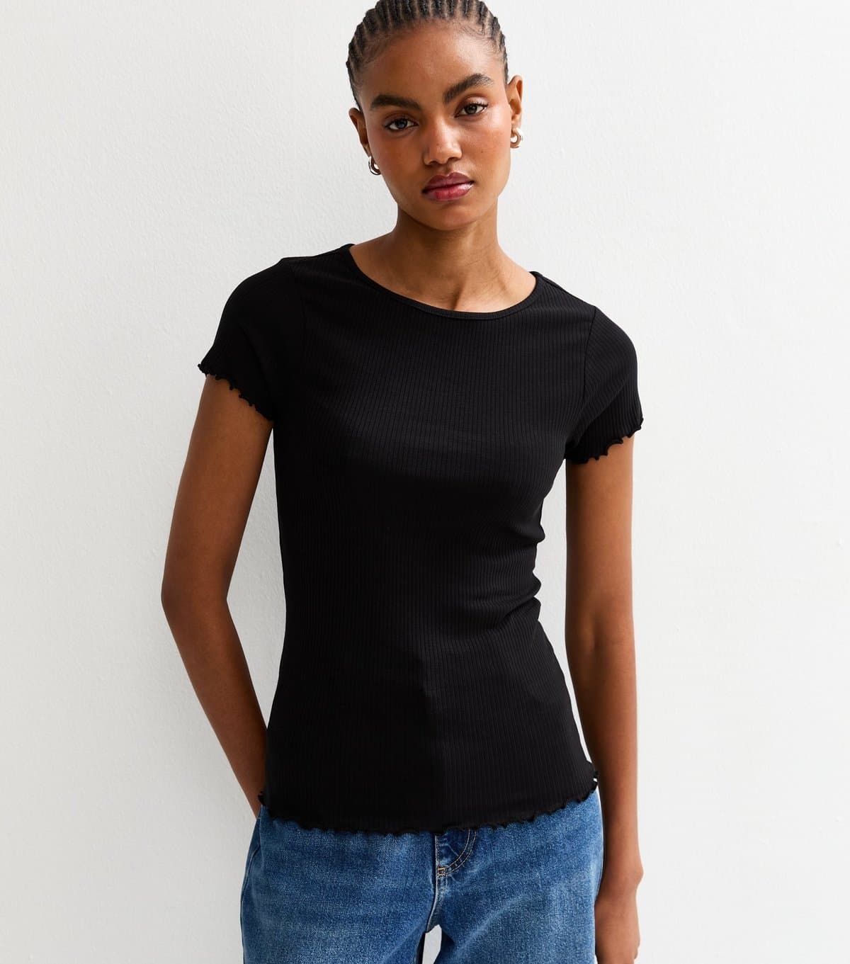 New Look Women's Tall Black Ribbed Jersey Lettuce Trim Tee New Look