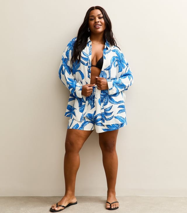 New Look Women's Plus Size Blue Palm Leaf Beach Shorts Curves New Look - 3