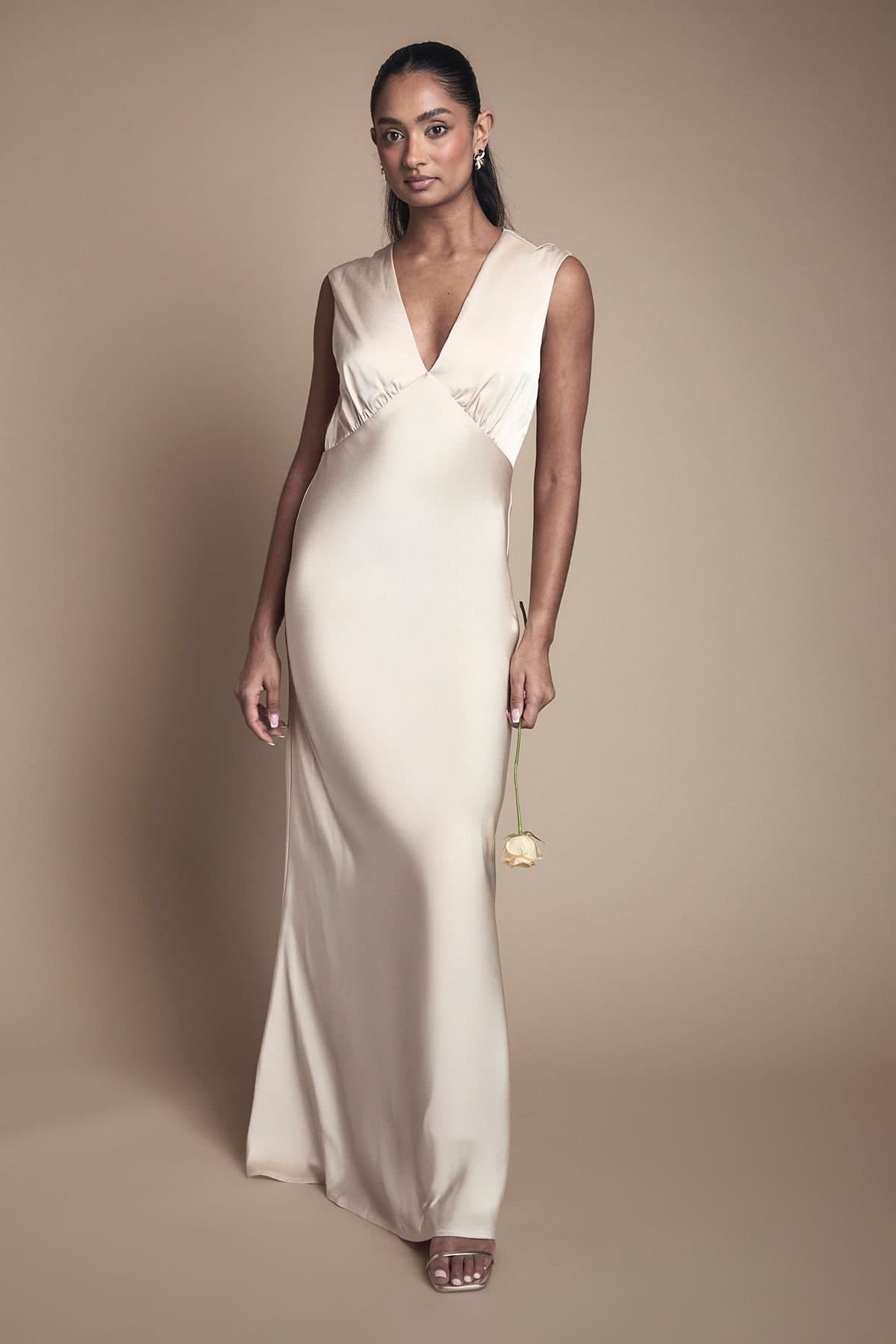 Oasis Oasis Women's Satin Open Back Detail Maxi Bridesmaid Dress in Champagne