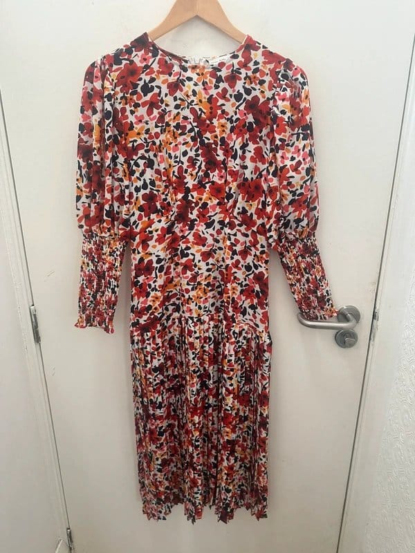 Never Fully Dressed Floral Midi Dress Size 8