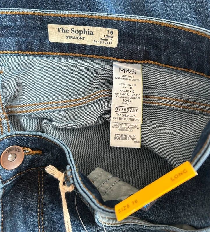 Marks & Spencer Marks & Spencers The Sophia Straight High Rise Jeans - Dark Blue - Size 16 Long