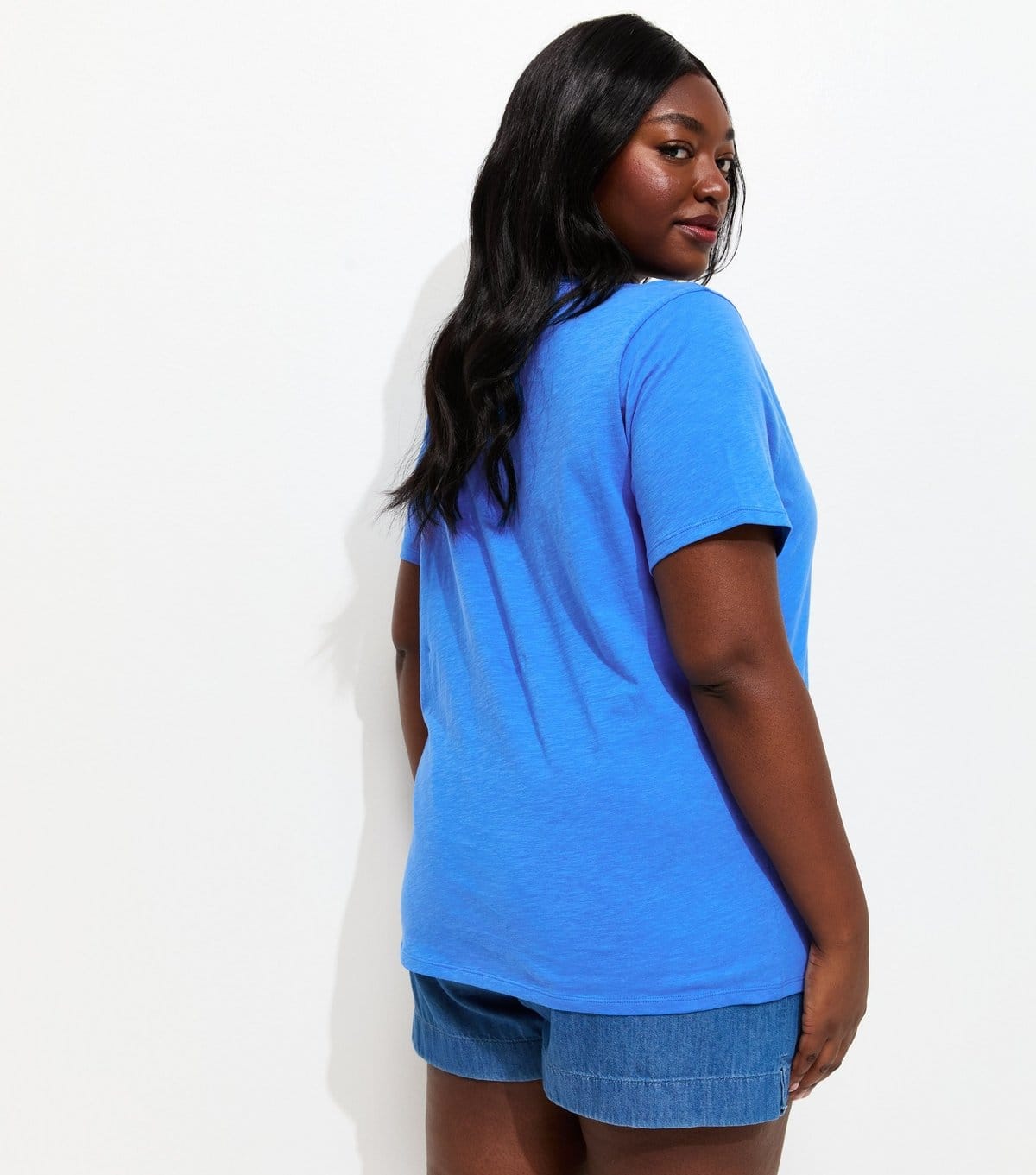 New Look Women's Plus Size Bright Blue V-Neck T-Shirt Curves New Look - 4