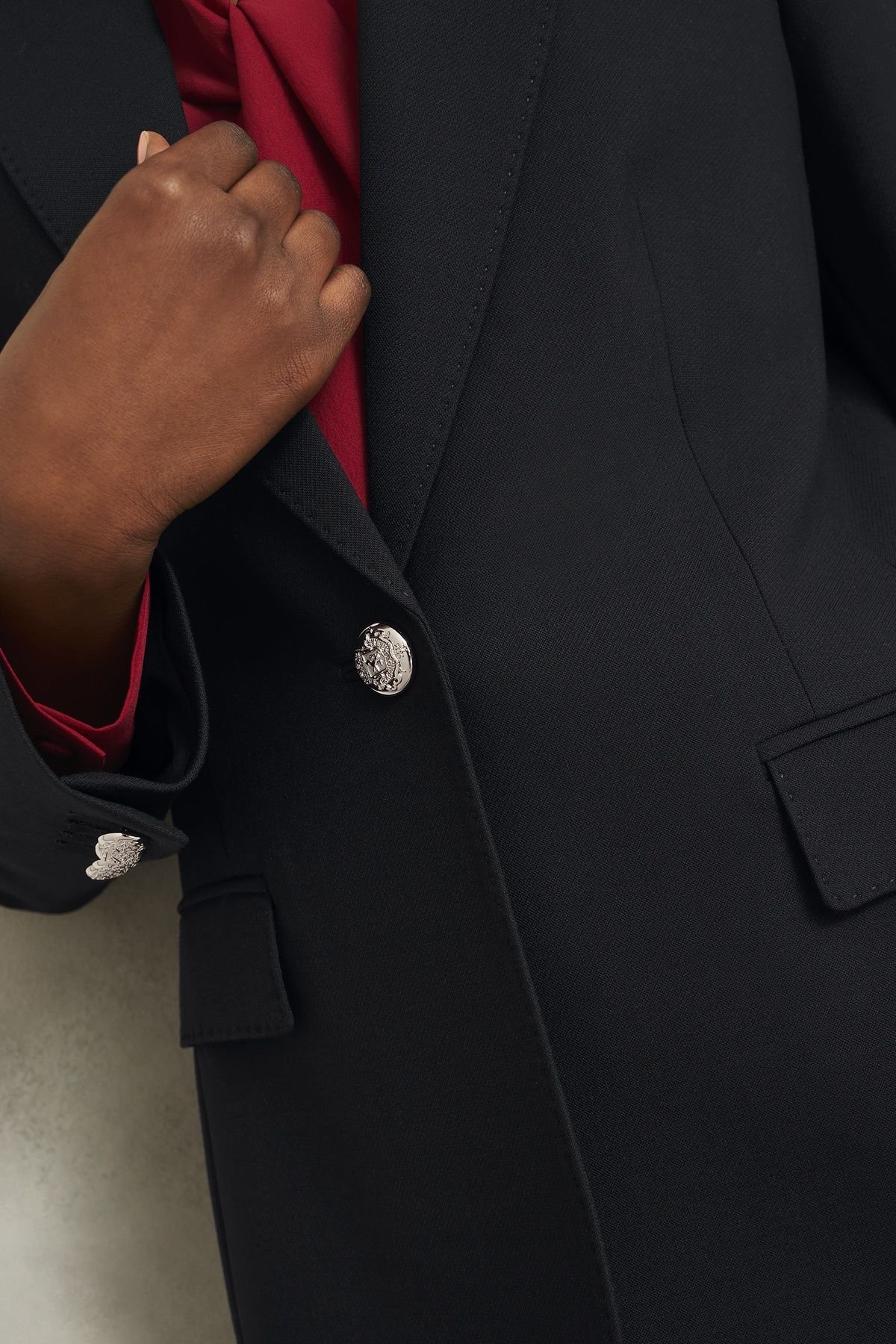 Hobbs London Hobbs London Women's Heidi Tailored Single Breast Blazer in Black - 3