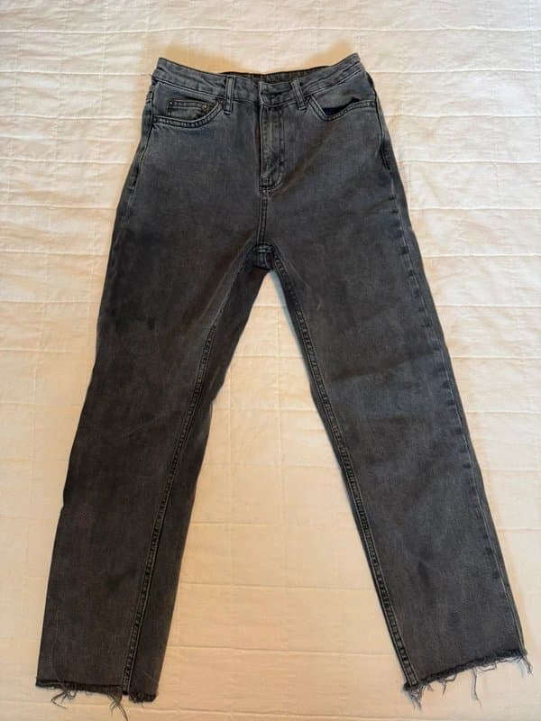 Topshop Moto Top Shop Moto black straight jean size 26