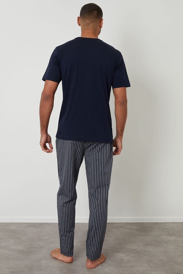 Threadbare Threadbare Men's Stripe Pyjama Set in Navy - 2