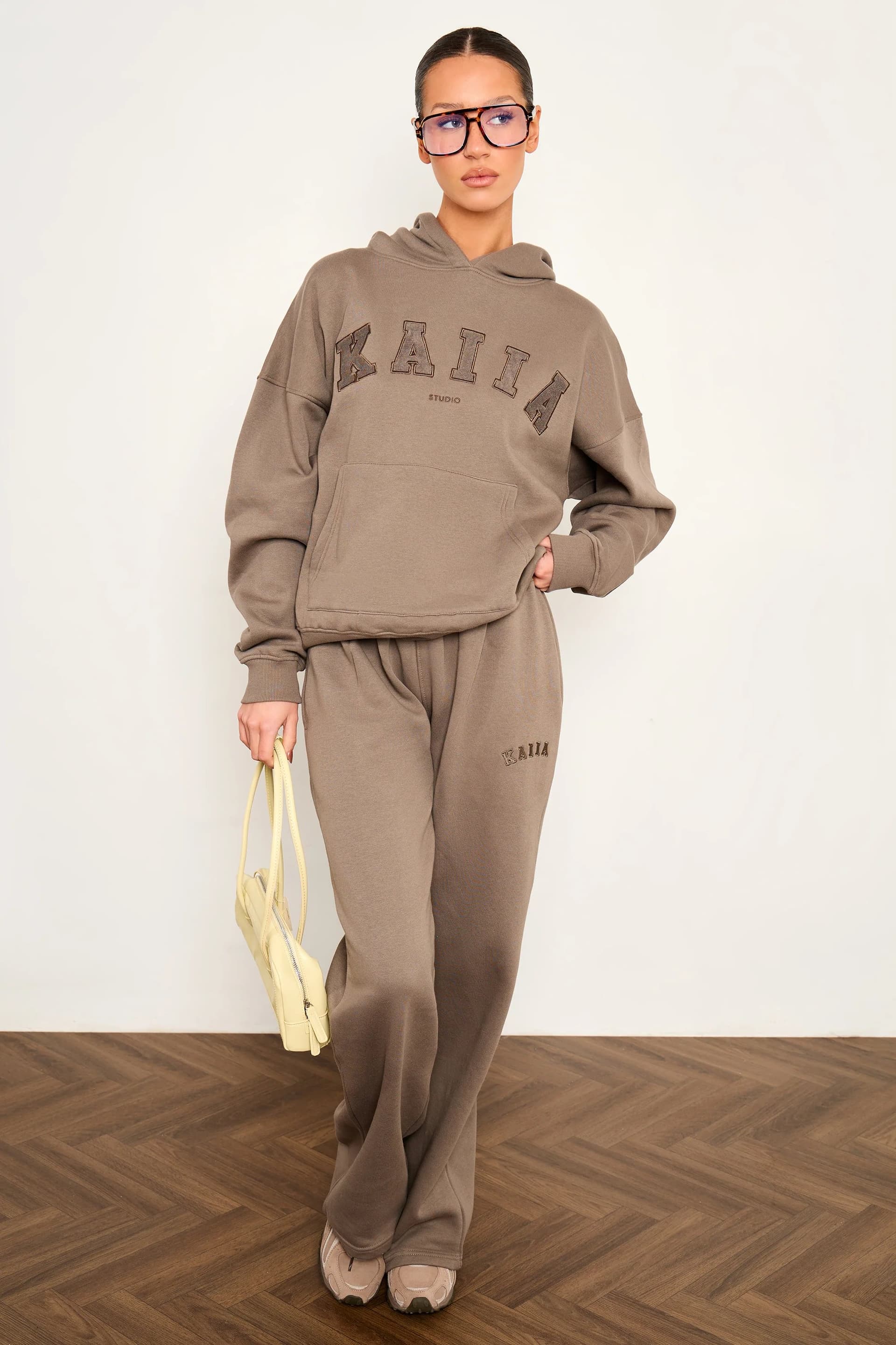 Kaiia Kaiia Slogan Wide Leg Joggers Grey Taupe