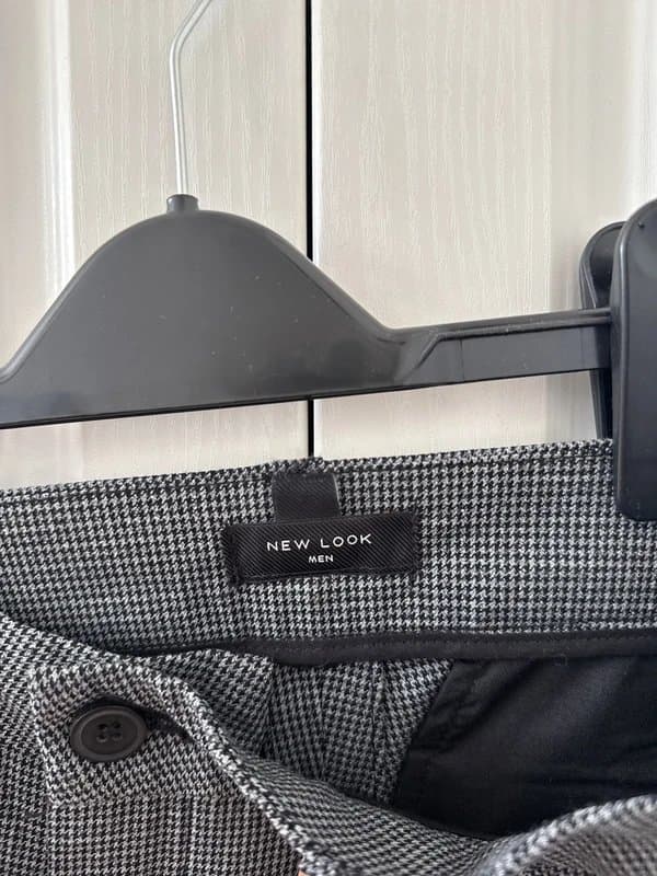 New Look New look men’s grey checked trousers