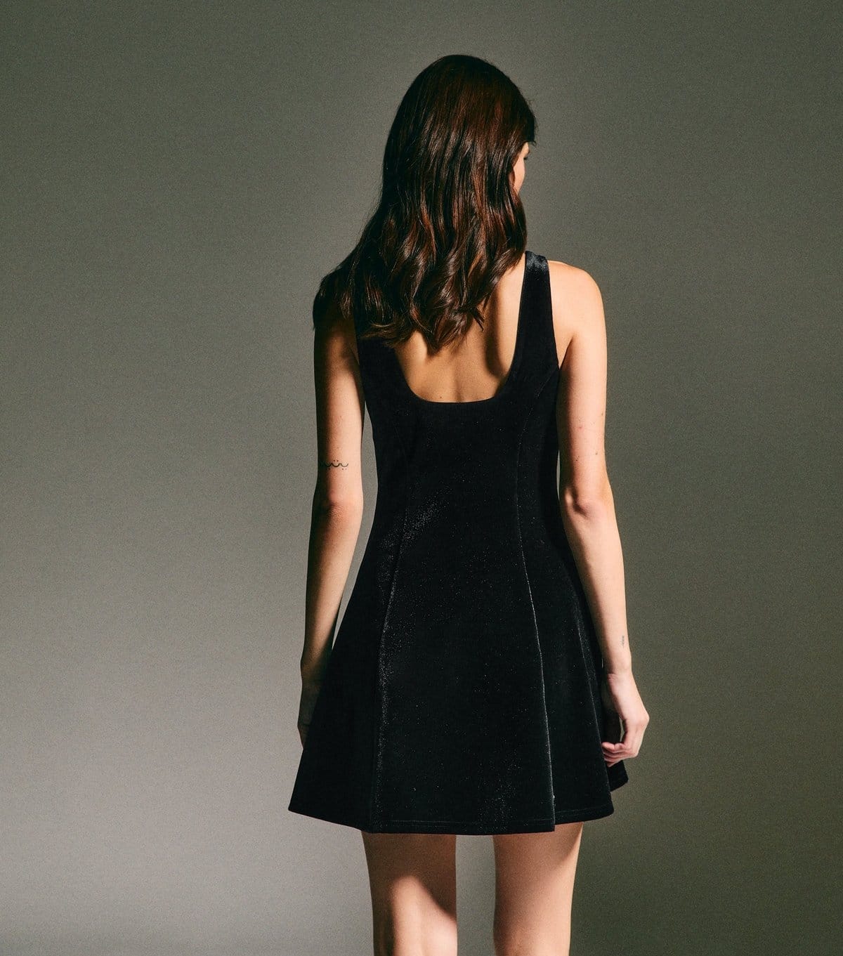 New Look Women's Black Velvet Fit and Flare Micro Dress New Look - 4