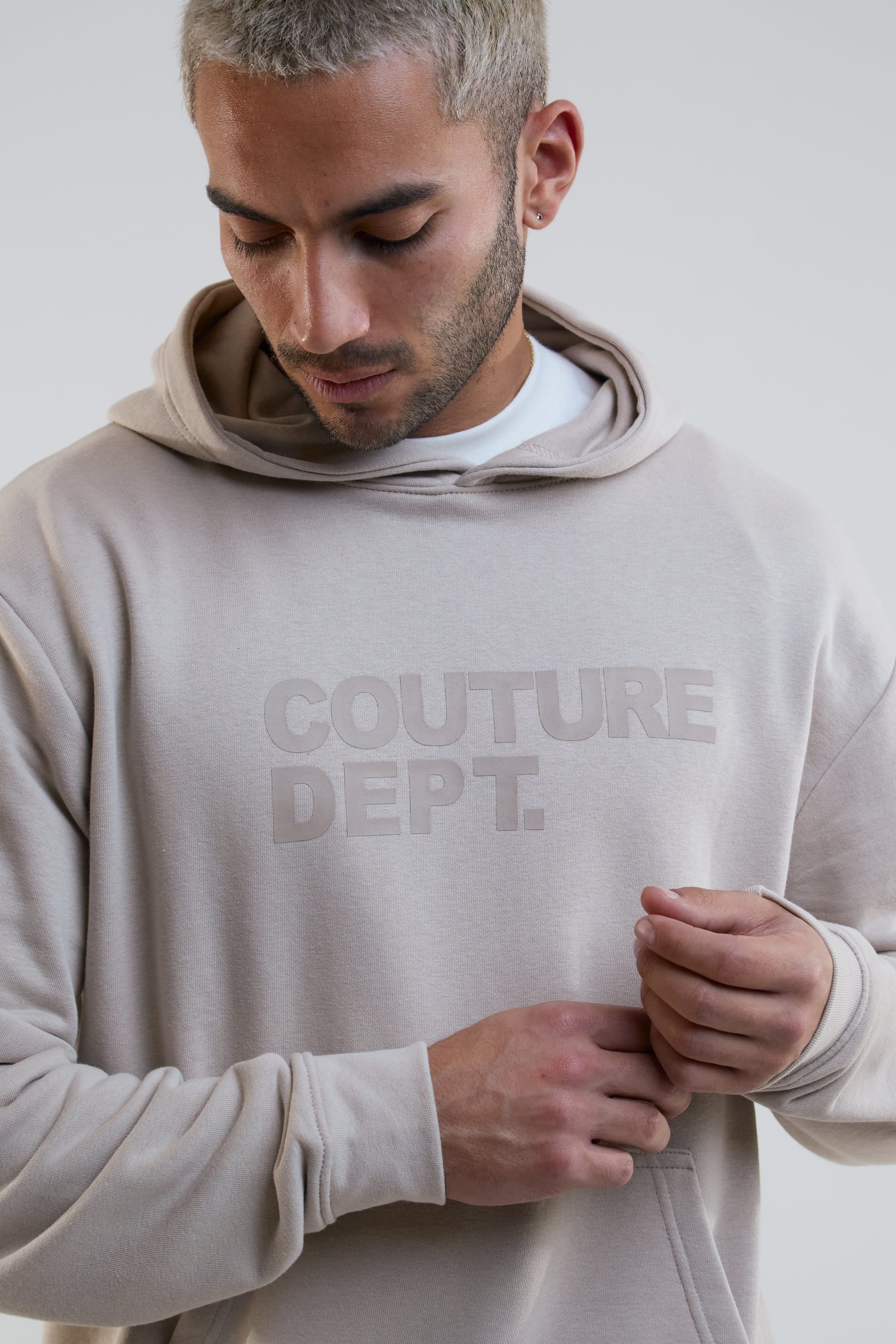 BCouture BCouture Men's Shorts, Hoodie & T-Shirt Set in Stone - 4