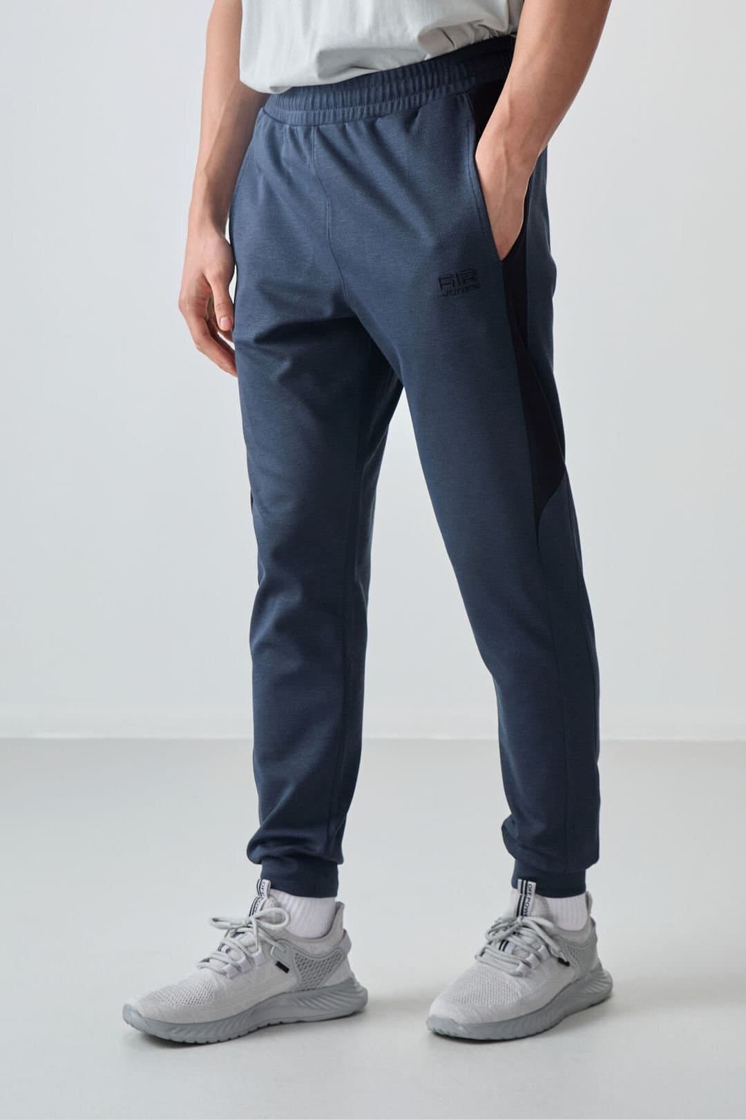 Tommy Life Tommy Life Men's Regular-fit Fleece Sweatpants in Navy