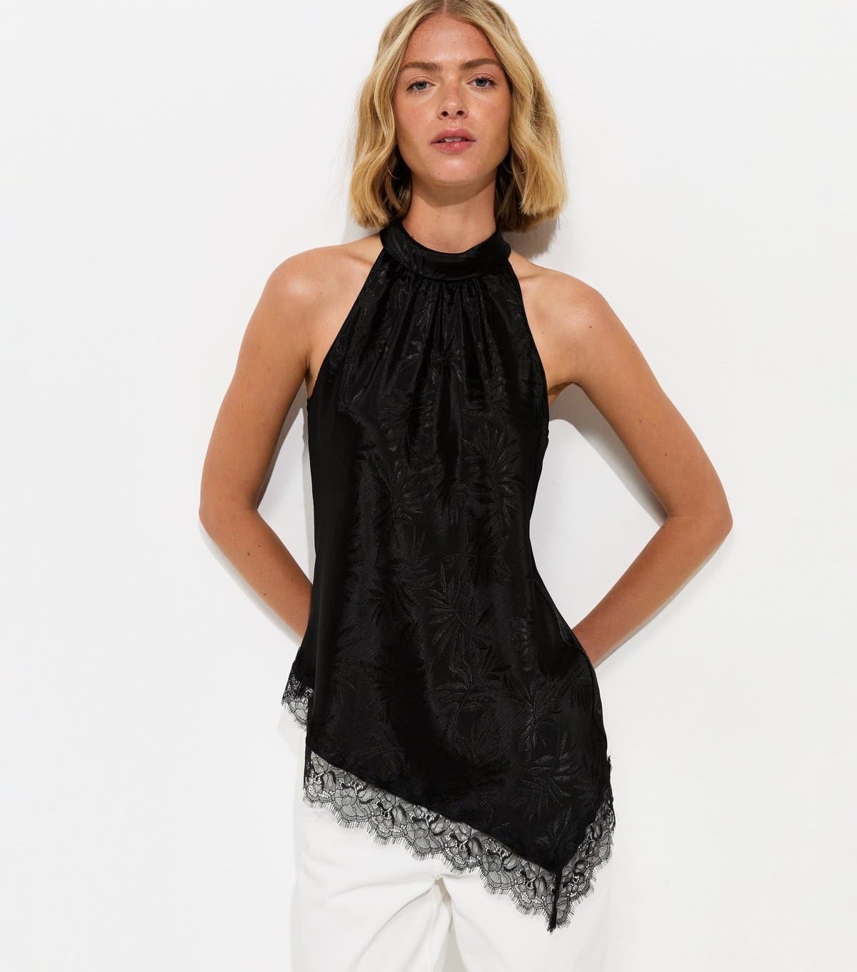 New Look Women's Black Asymmetric Hem Halterneck Top New Look