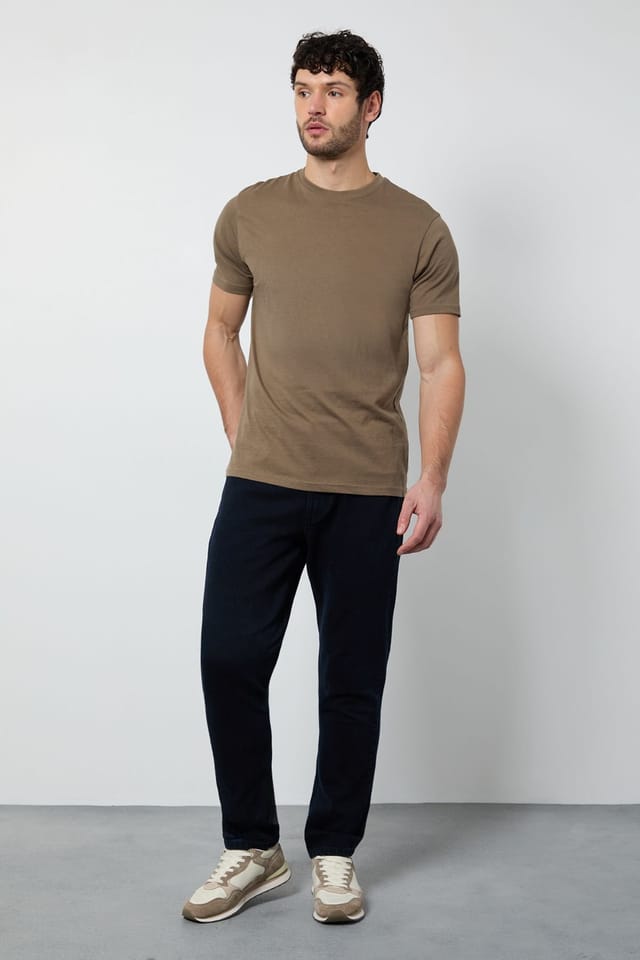 Burton Burton Men's Blue Black Rinse Wash Stretch Slim Fit Jean in Dark Blue - 2