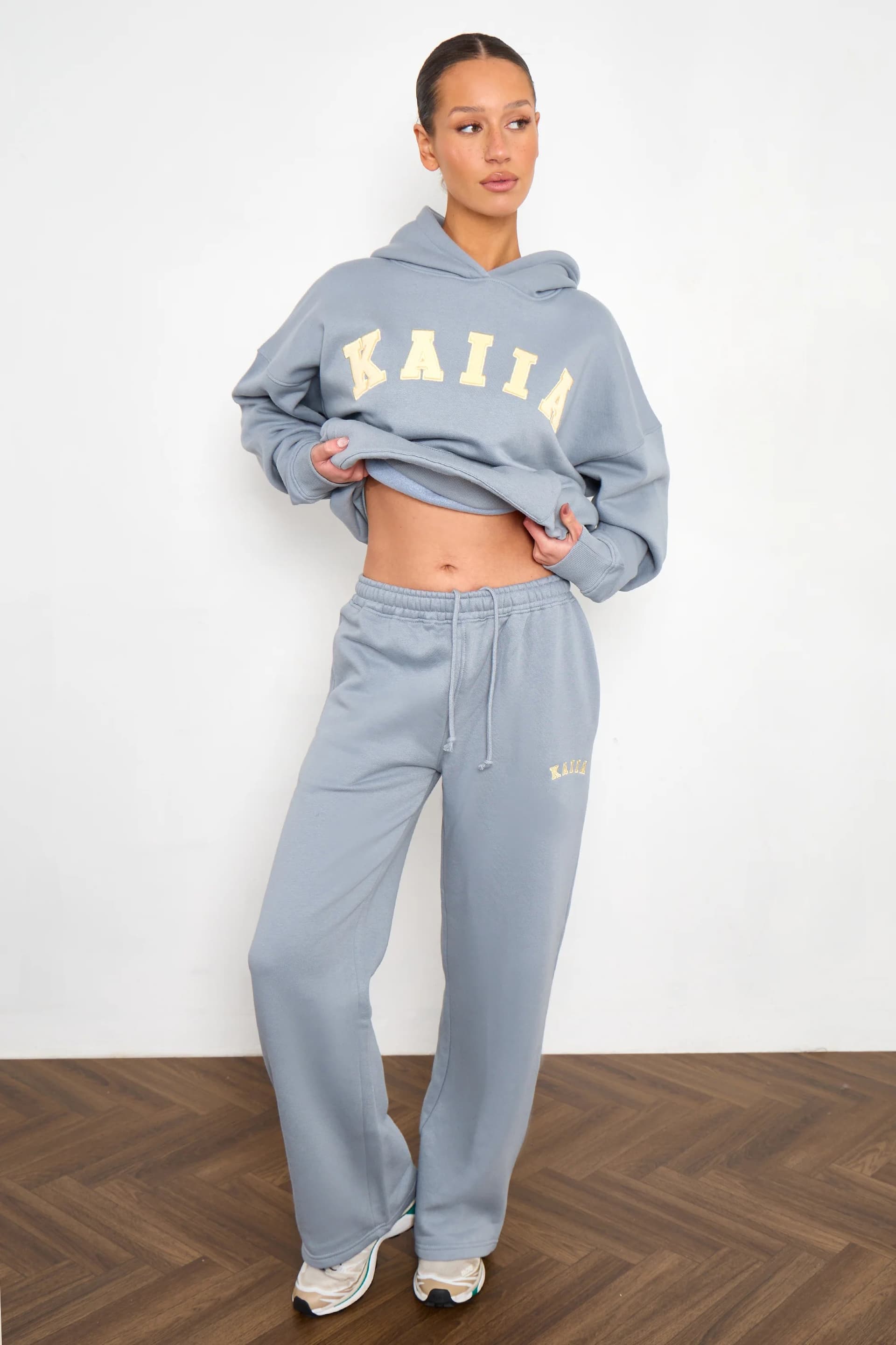 Kaiia Kaiia Slogan Wide Leg Joggers Mist Grey & Yellow