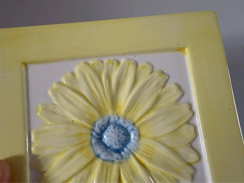 No Label Daisy Flower Ceramic Wall Plaques Yellow Blue Cottagecore Floral Home Decor Retro Vintage Style