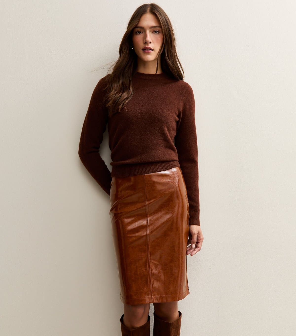 New Look Women's Tan Cracked Faux Leather Pencil Skirt New Look