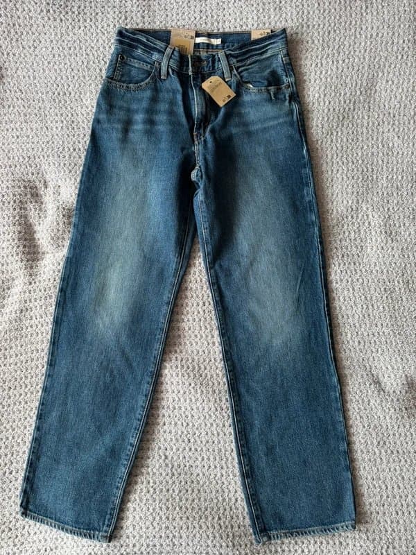 Levis Levis