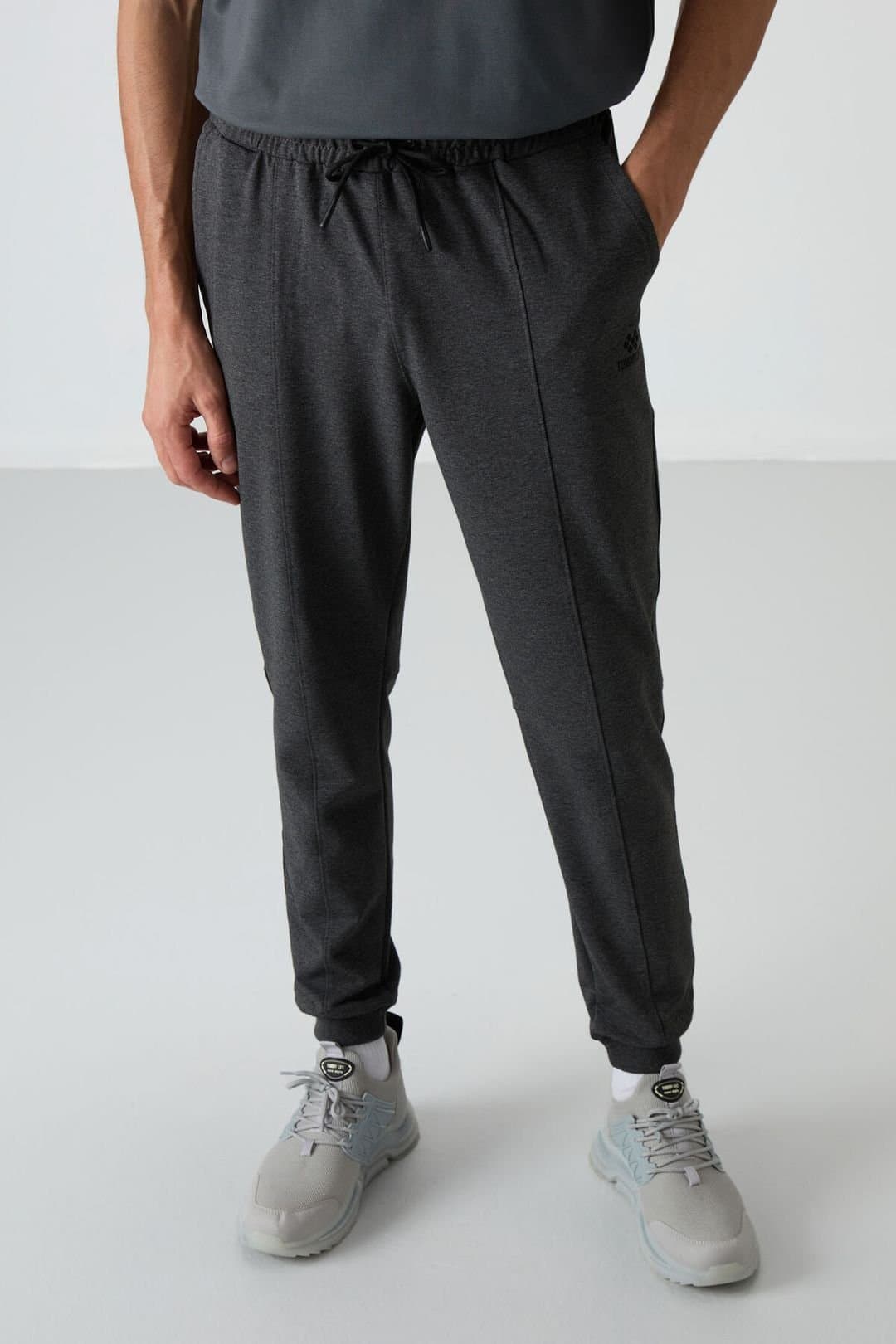 Tommy Life Tommy Life Men's Fleece Jogger Sweatpants in Charcoal