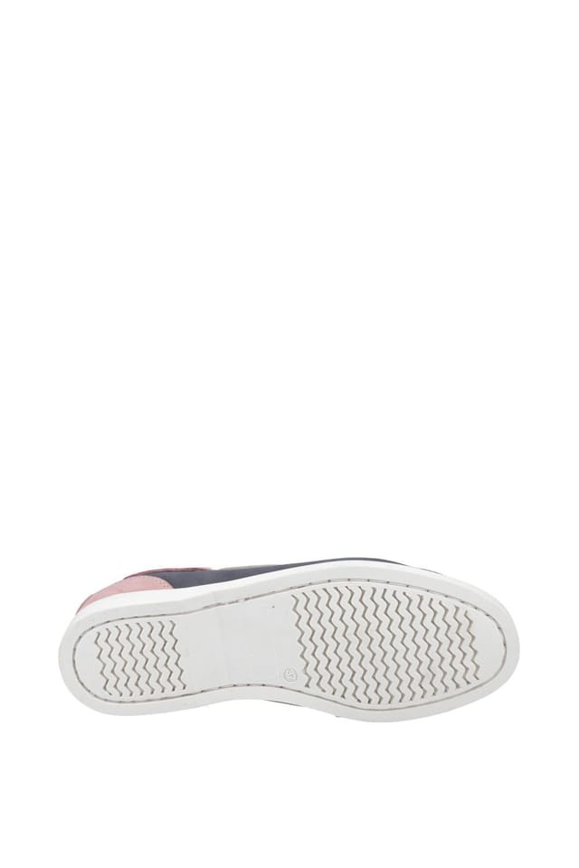 Hush Puppies Hush Puppies Women's Isabel Boat Shoe in Navy - 3