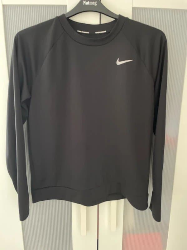 Nike Women’s Nike gym yoga workout top size M