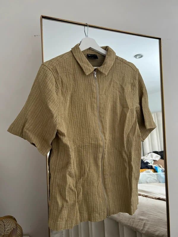 ASOS ASOS Design Textured Zip Short Sleeve Shirt Beige Size XS
