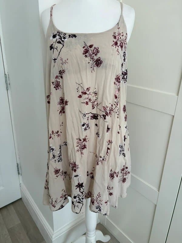 Brandy Melville Brandy Melville Floral Slip Dress One Size Beige Cream Cami Mini Babydoll Y2K Coquette Cottagecore