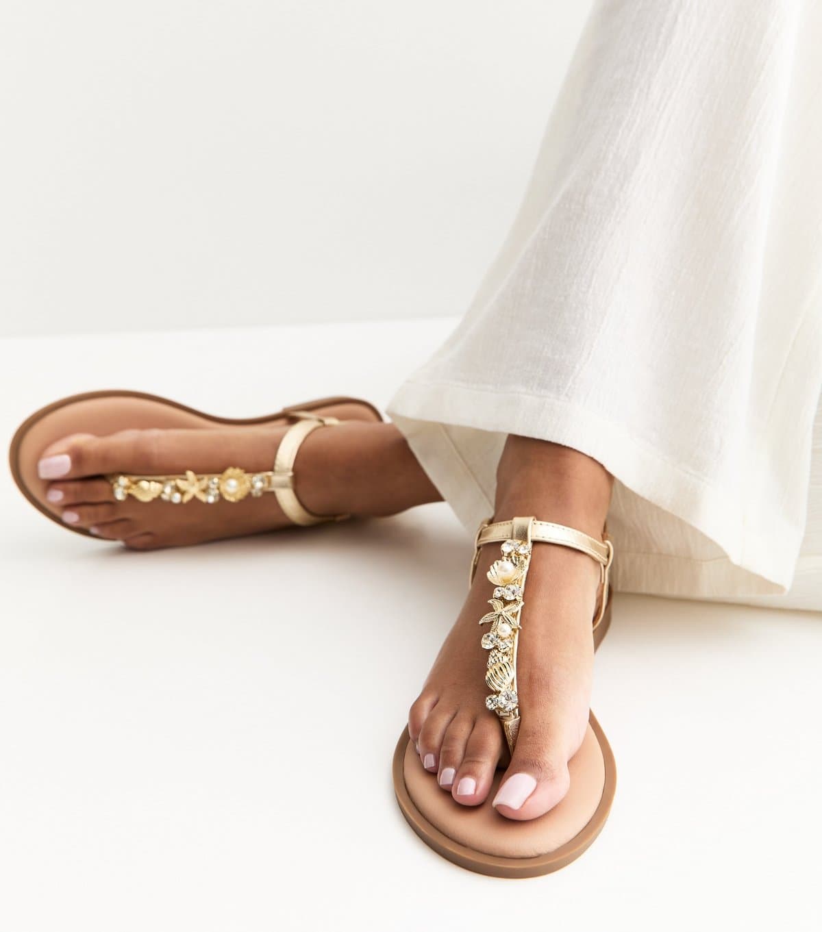 New Look Women's Gold Shell and Starfish Charm Sandals Vegan New Look