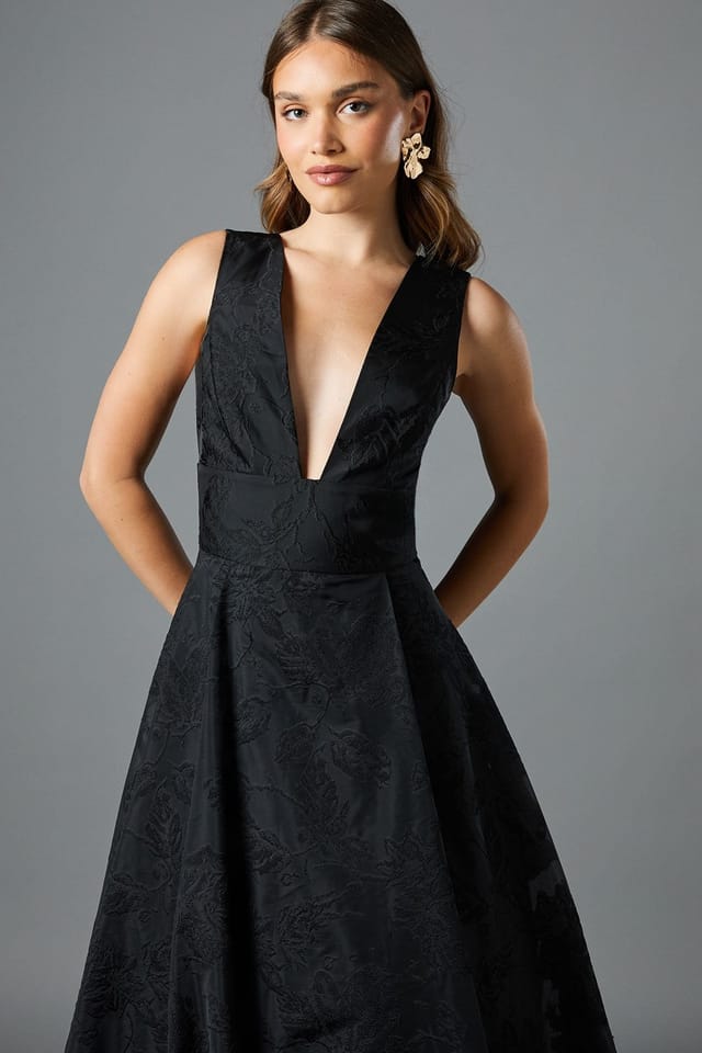 Coast Coast Women's Plunge V Full Skirted Jacquard Midi Dress in Black - 2