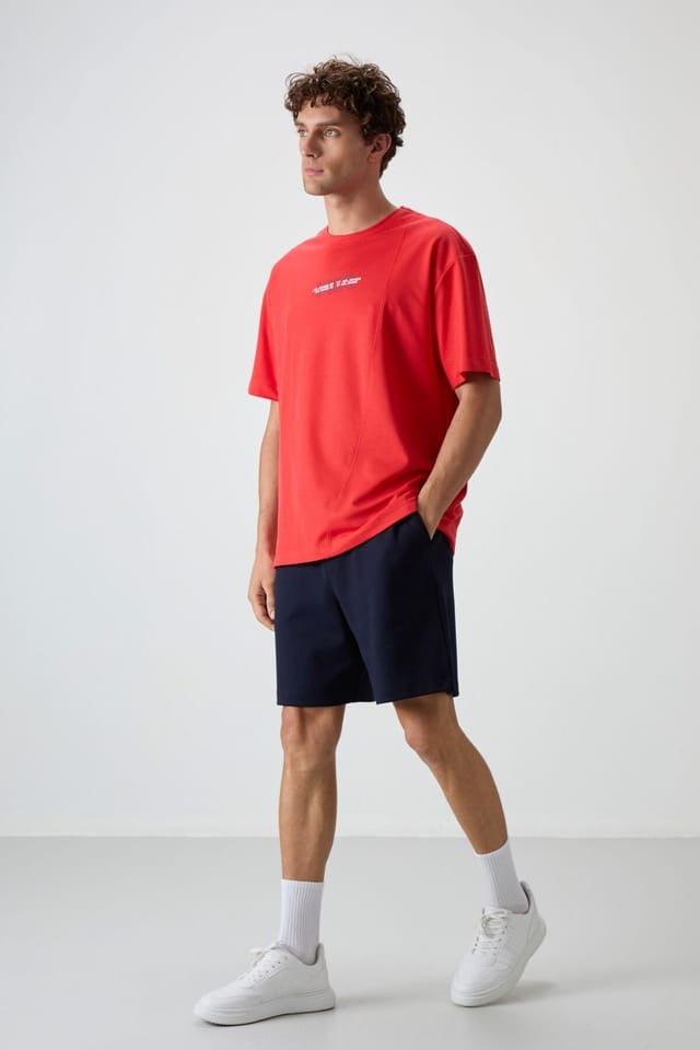 Tommy Life Tommy Life Men's Oversized Printed Cotton-Blend T-Shirt in Red - 2