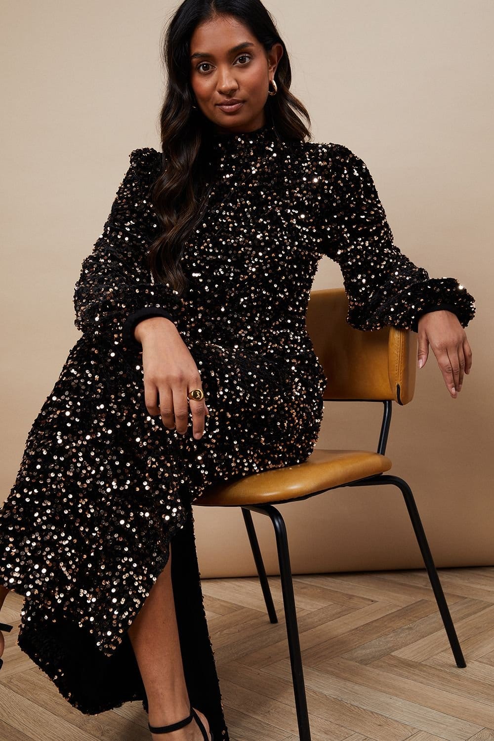 Oasis Oasis Women's Occasion Velvet Sequin High Neck Midi Dress in Black - 4