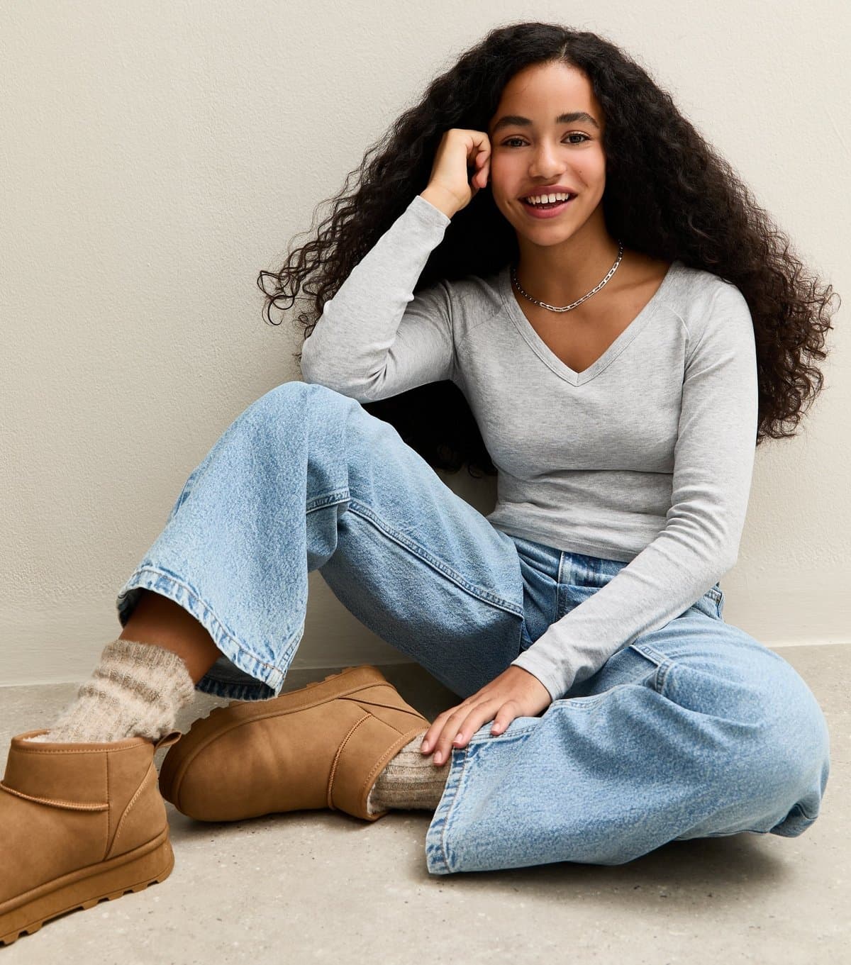 New Look Girls' Mid Grey V Neck Long Sleeve Top New Look