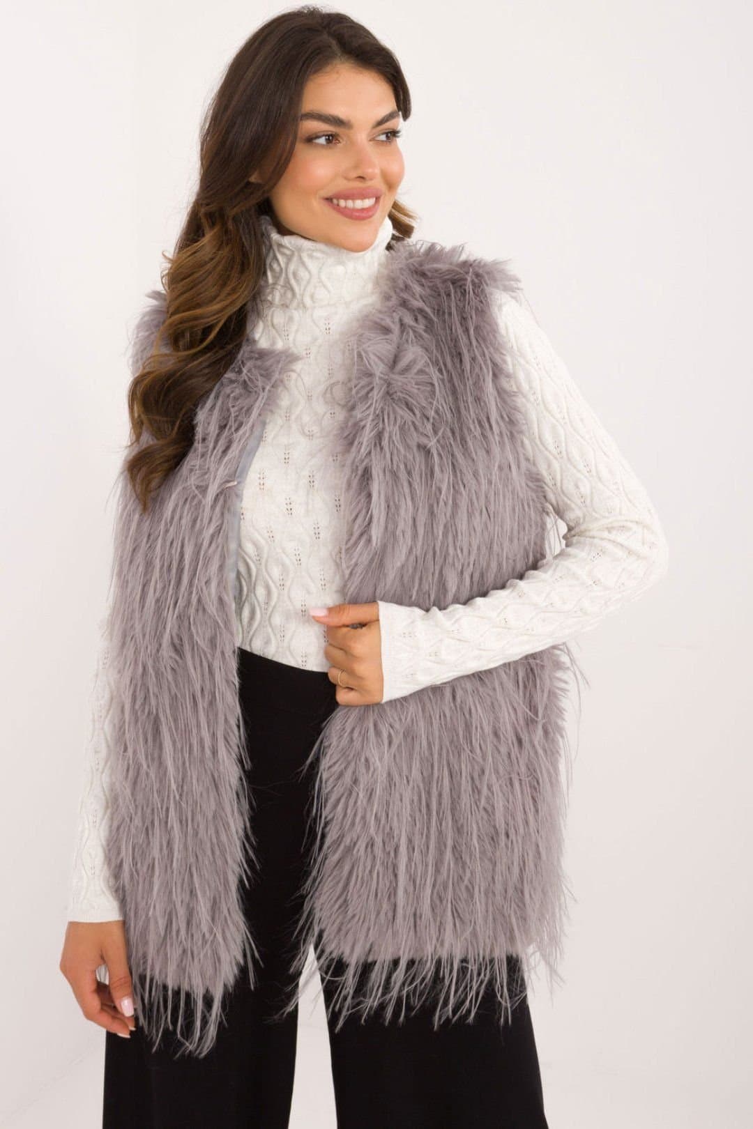 Love Lace Love Lace Women's Faux Fur Lined Hook Fastening Gilet Vest in Grey
