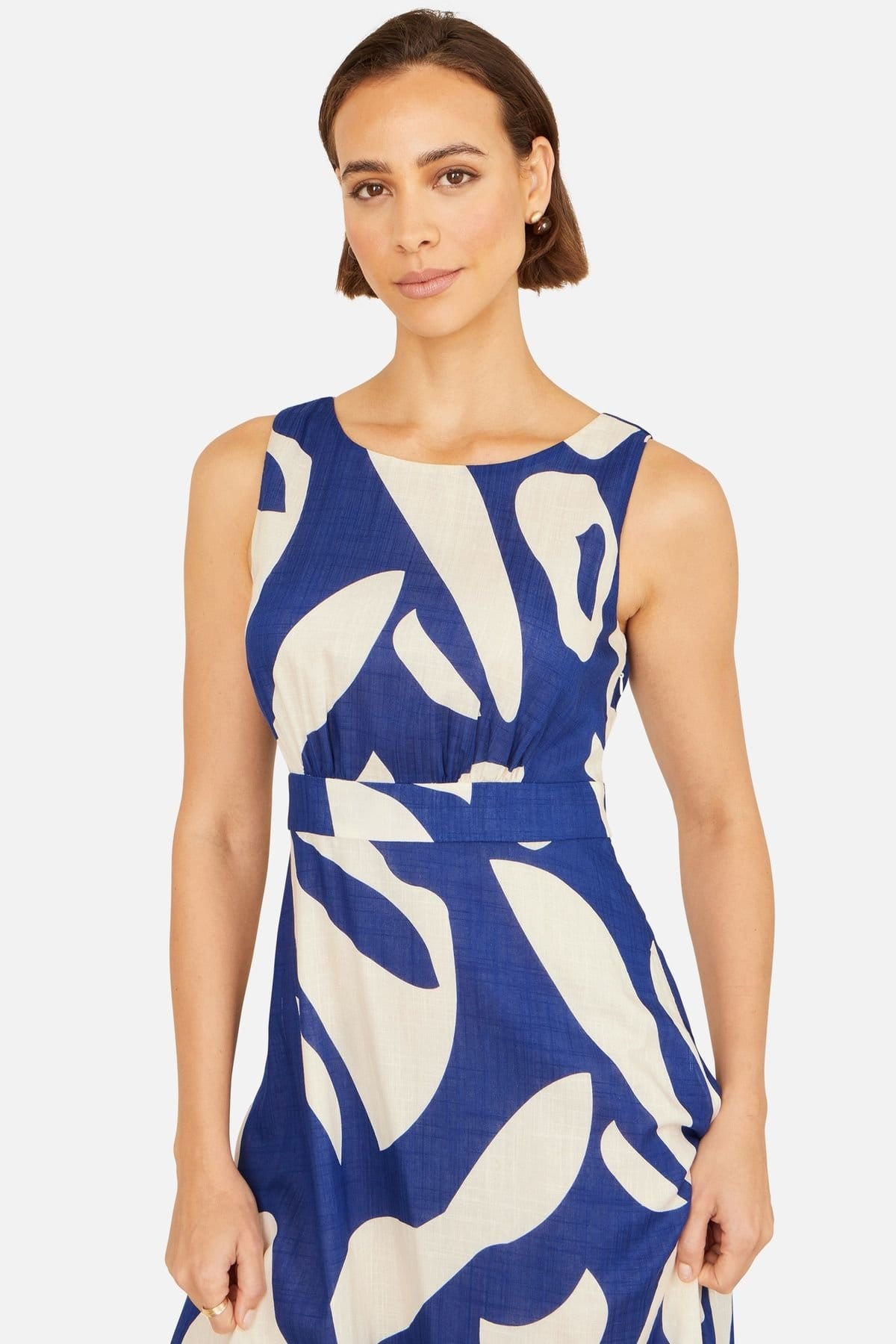 Yumi Yumi Women's Cotton Abstract Print Maxi Dress With Tie Back in Mid Navy - 4