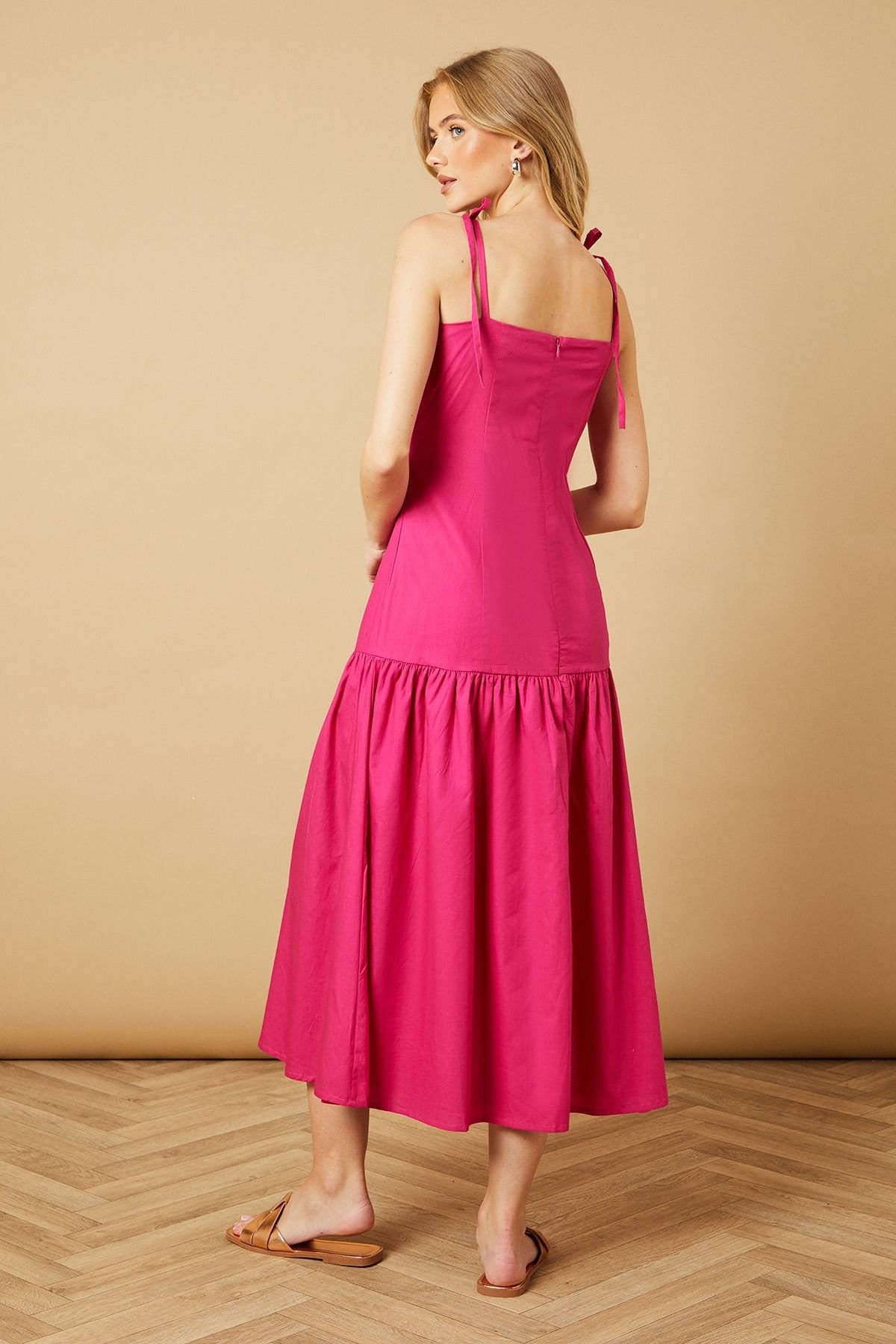 Oasis Oasis Women's Cup Detail Halterneck Drop Hem Midaxi Dress in Pink - 4