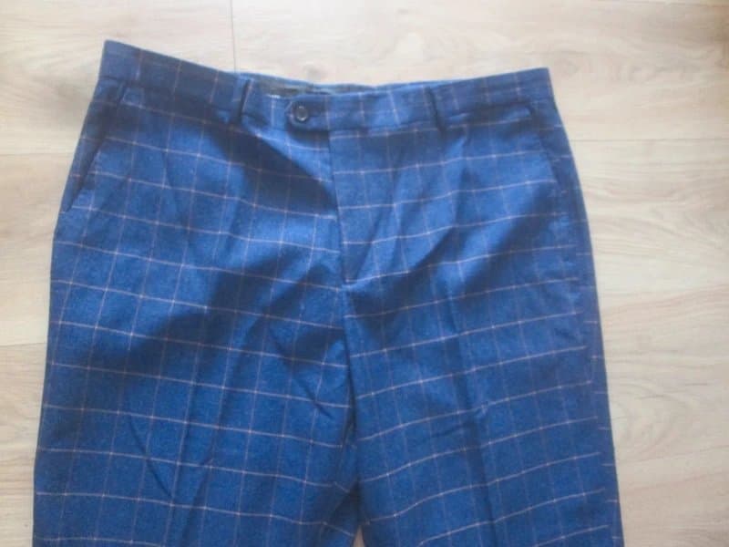 xposed london Xposed London size 42 blue coral check smart tailored suit Trousers excellent condition