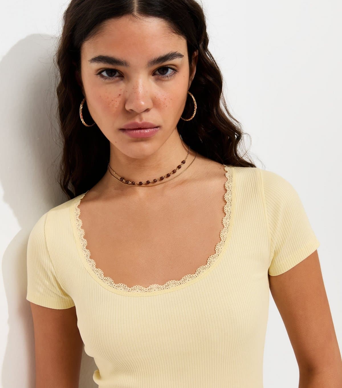 New Look Women's Yellow Lace Trim Scoop Neck T-Shirt New Look