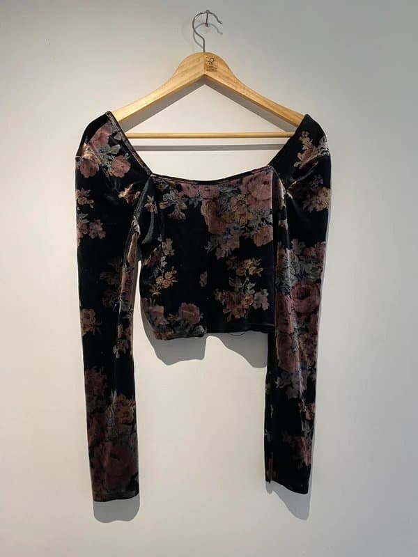 New Look New Look faux velvet floral top
